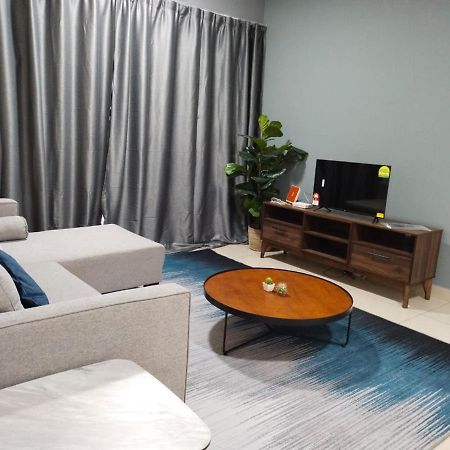 3 Bedrooms Big House Saville Cheras Mrt With Balcony Luaran gambar