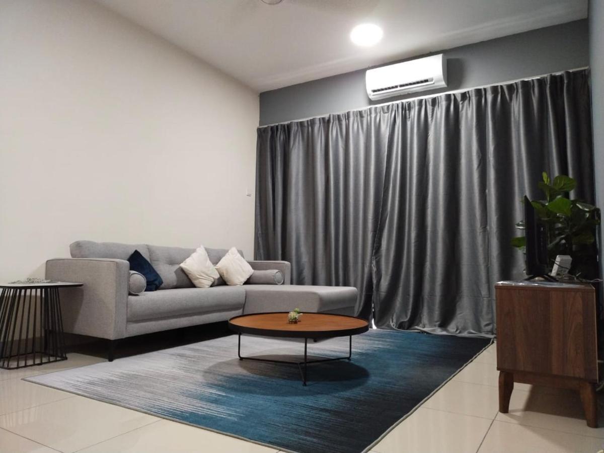 3 Bedrooms Big House Saville Cheras Mrt With Balcony Luaran gambar